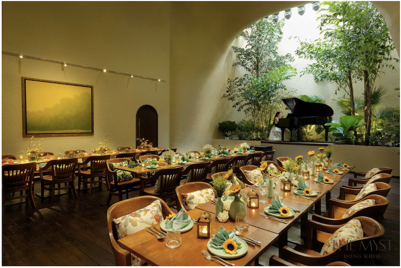 The Nest Restaurant – không gian ẩm thực mang cảm hứng từ ngôi nhà Việt Nam truyền thống.